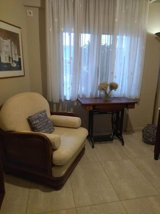 Kalamata Beach Maizonette Ground Floor And Semi-Basement With Yard Εξωτερικό φωτογραφία